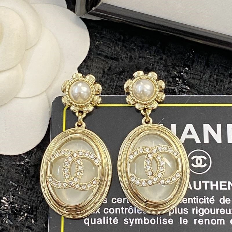 Chanel Earrings Lightweight 225082