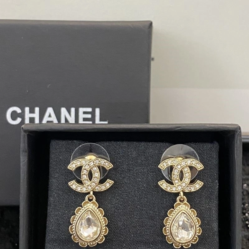 Chanel Earrings Lightweight 225091