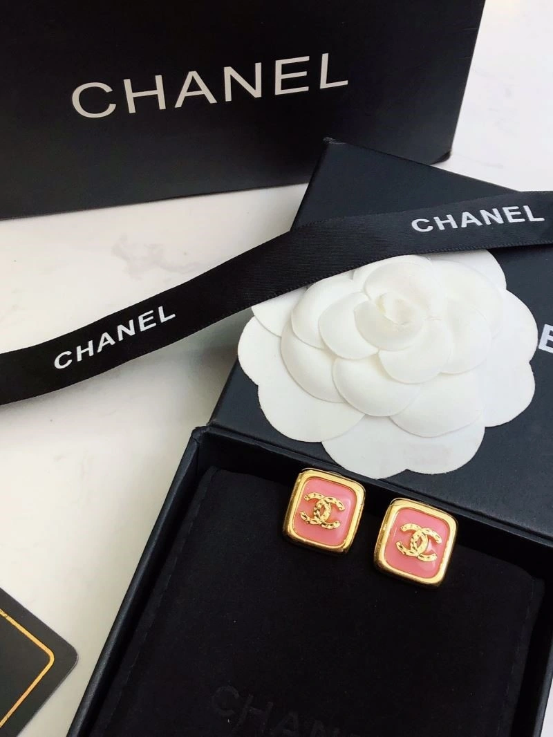 Chic Chanel Earrings 225056