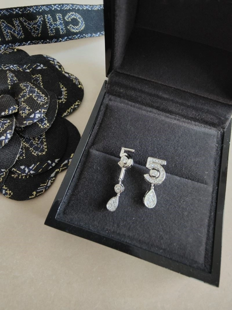 Versatile Chanel Earrings 225053