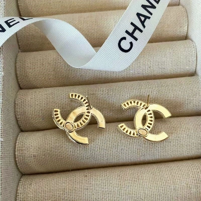 Chanel Earrings Lightweight 225055