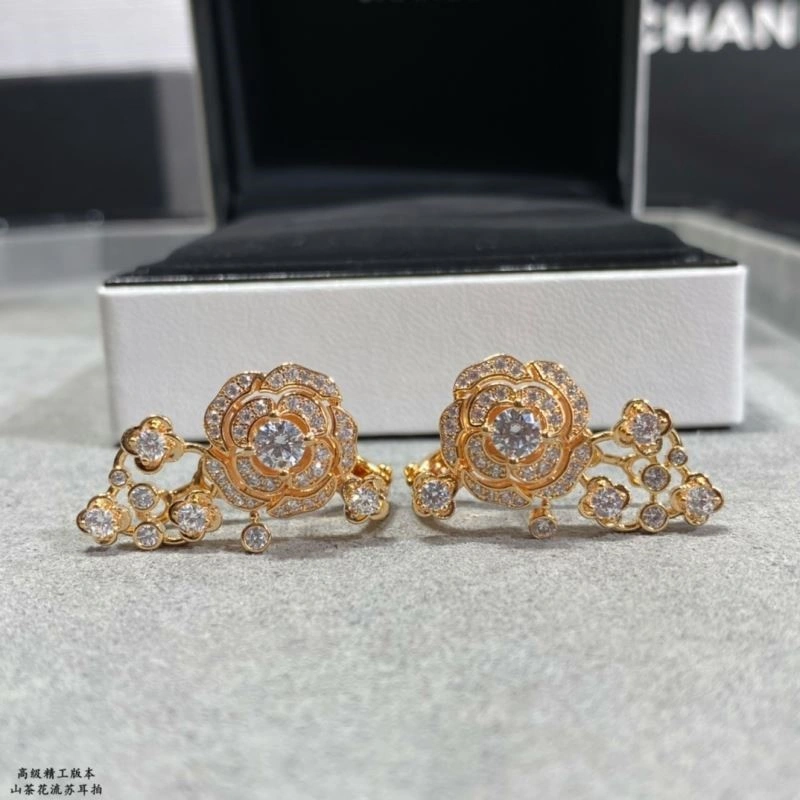 Chanel Earrings Compact 225044