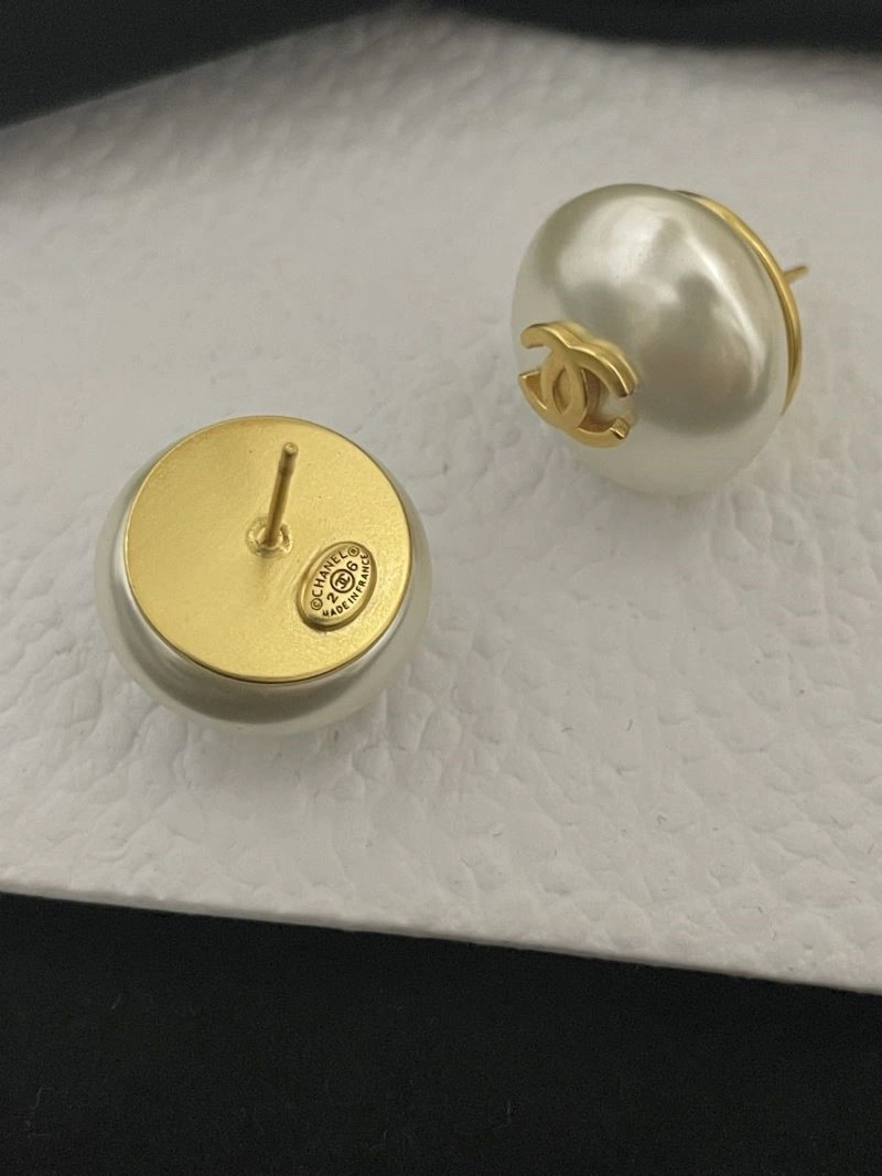 Cozy Chanel Earrings 225048
