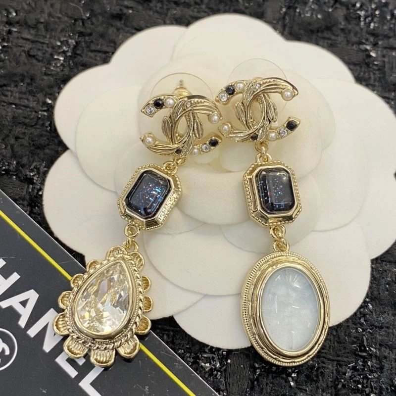 MoistureWicking Chanel Earrings 225098
