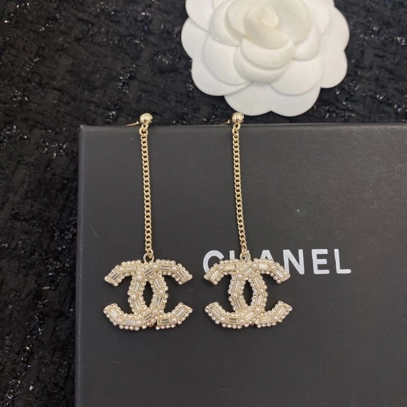 Durable Chanel Earrings 225038