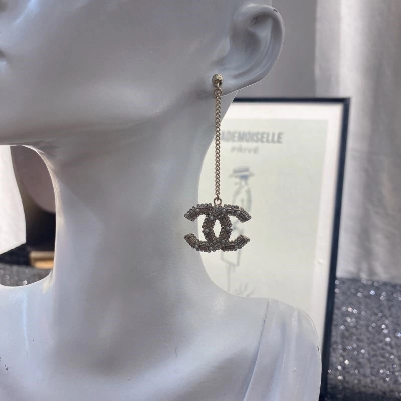 Durable Chanel Earrings 225038