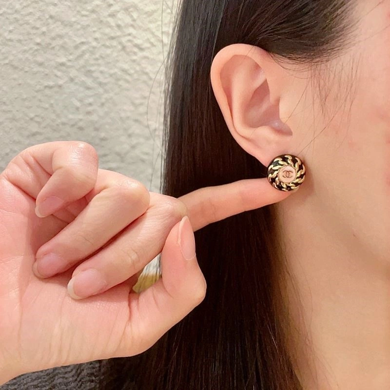 Attractive Chanel Earrings 225031