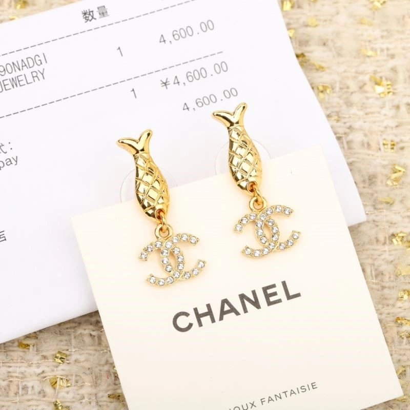 Chic Chanel Earrings 225037
