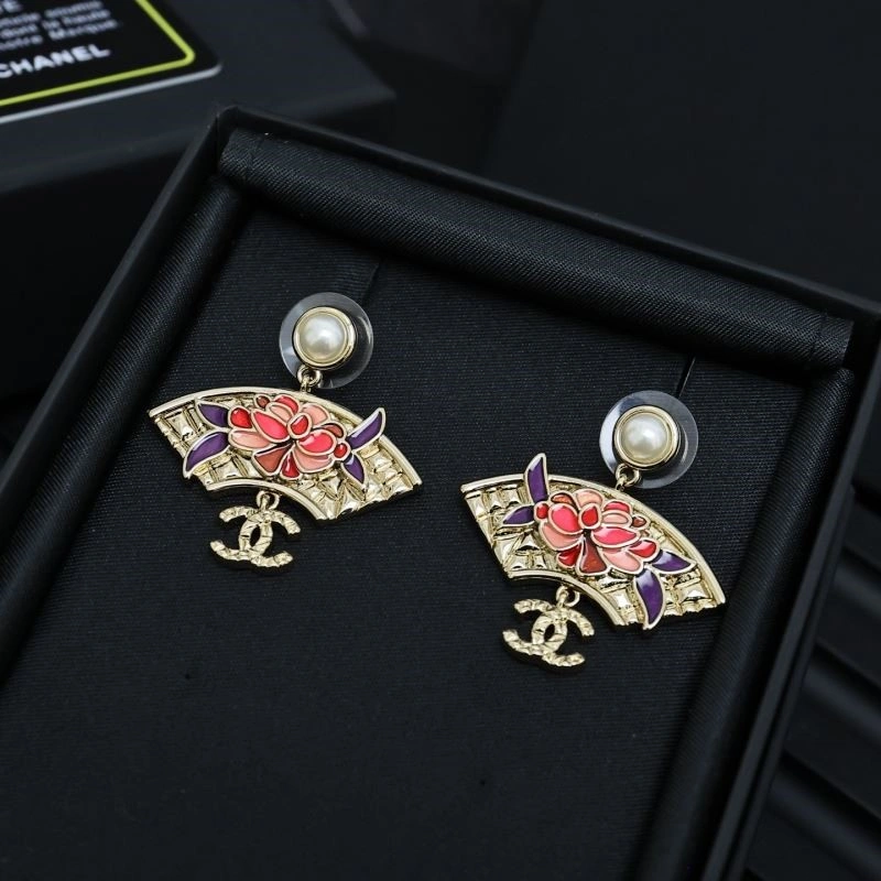Chanel Earrings Comfortable 225078