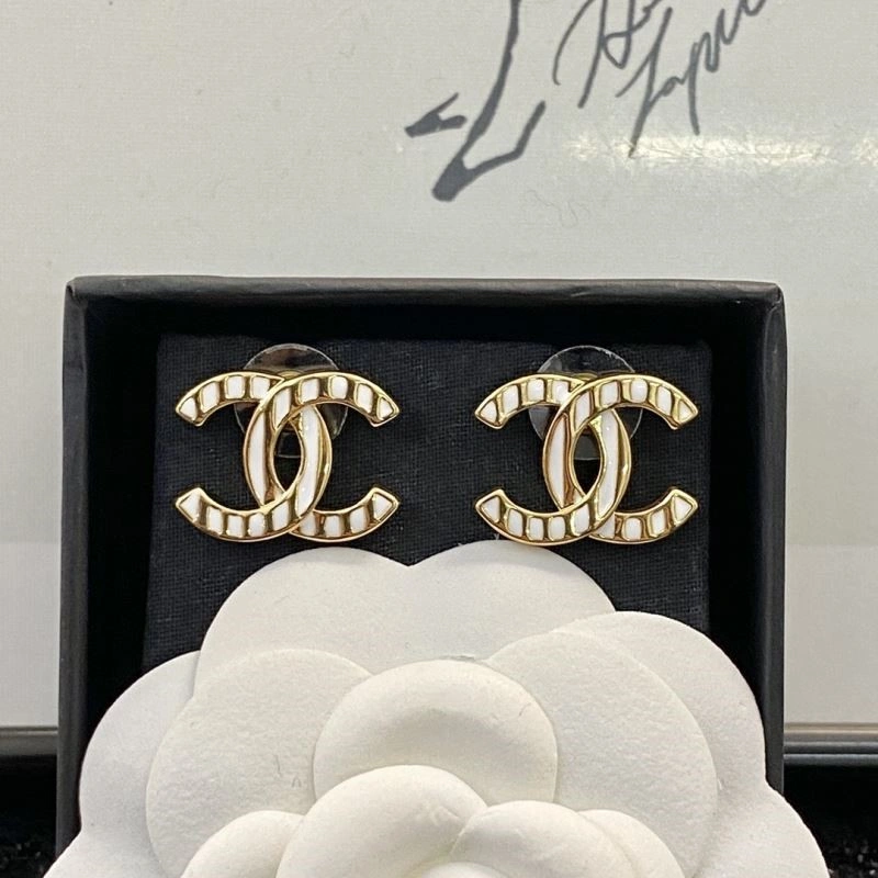 MoistureWicking Chanel Earrings 225017