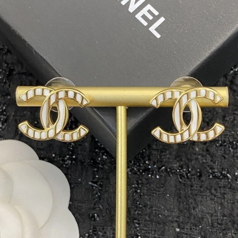 MoistureWicking Chanel Earrings 225017