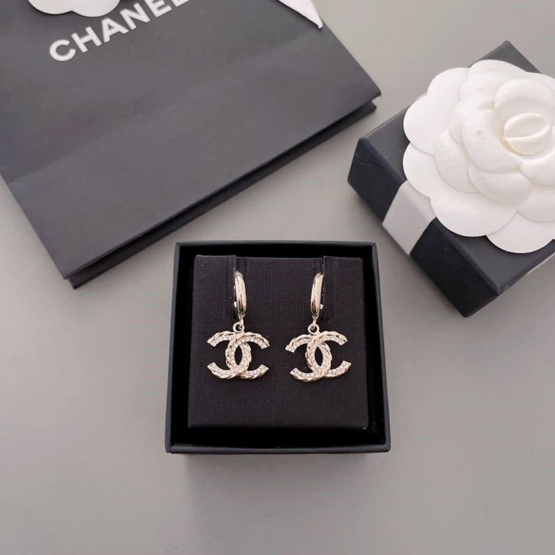 Chanel Earrings Modern 225010