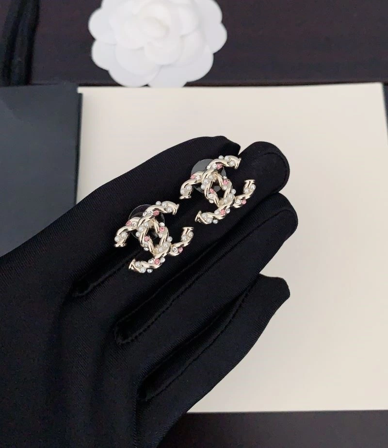 Elegant Chanel Earrings 225013