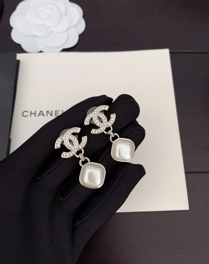 Chanel Earrings Resilient 224995