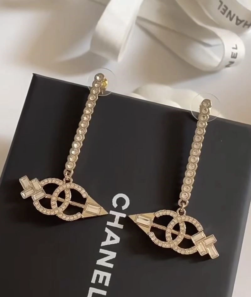 Chanel Earrings Effortless 224977