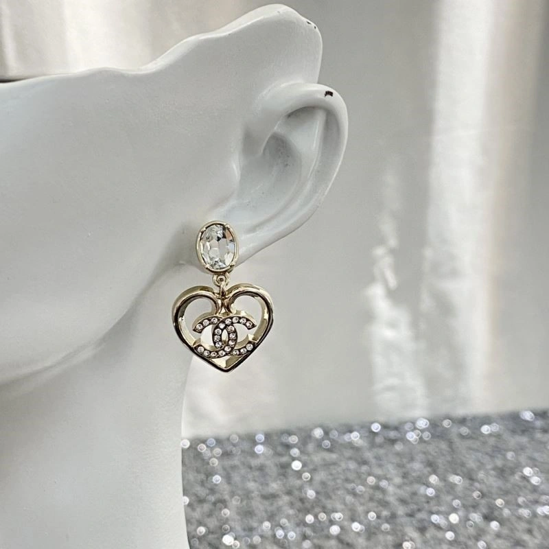 Unique Chanel Earrings 225036