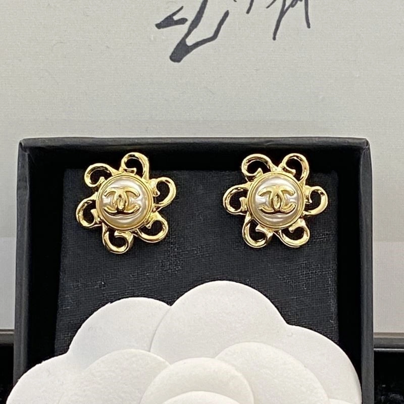 Chanel Earrings SoftTouch 224975