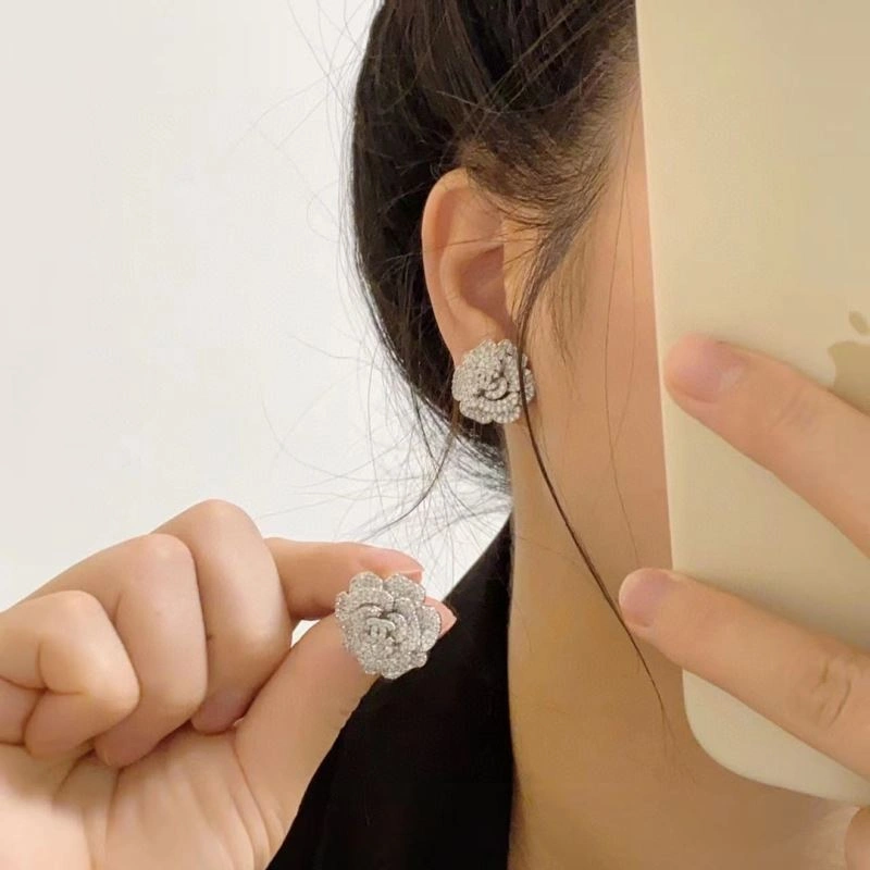 Chanel Earrings Practical 224970