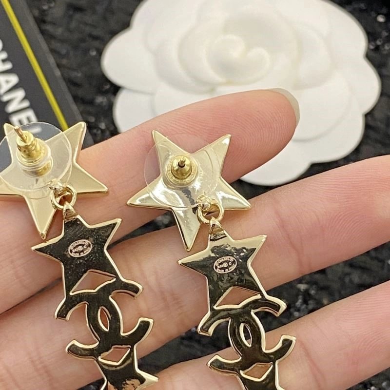 Supportive Chanel Earrings 224939