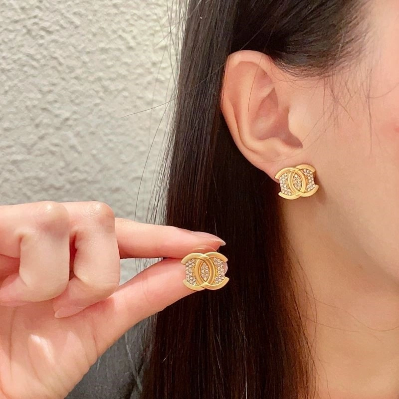 Minimalist Chanel Earrings 224933
