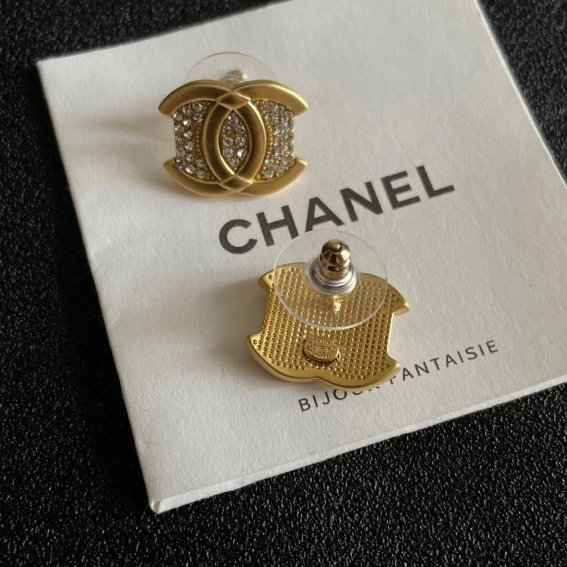 Minimalist Chanel Earrings 224933