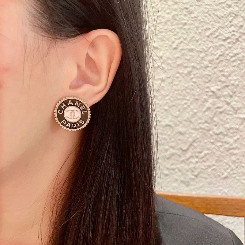 Trendsetting Chanel Earrings 224925
