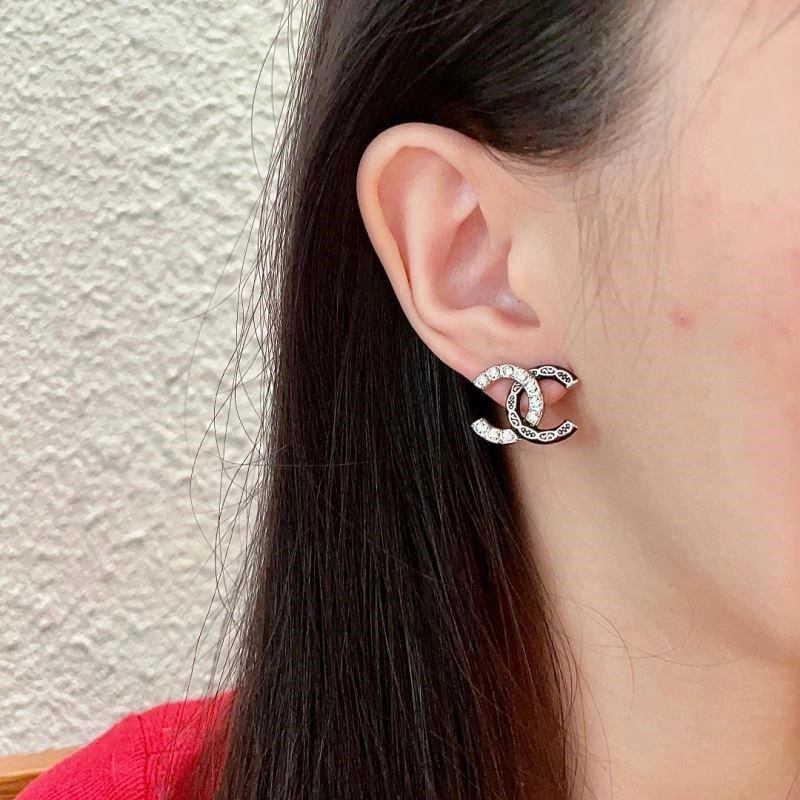 Chanel Earrings Lightweight 224924