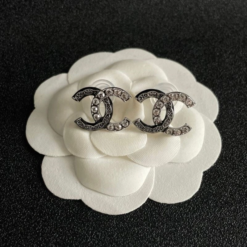 Chanel Earrings Lightweight 224924
