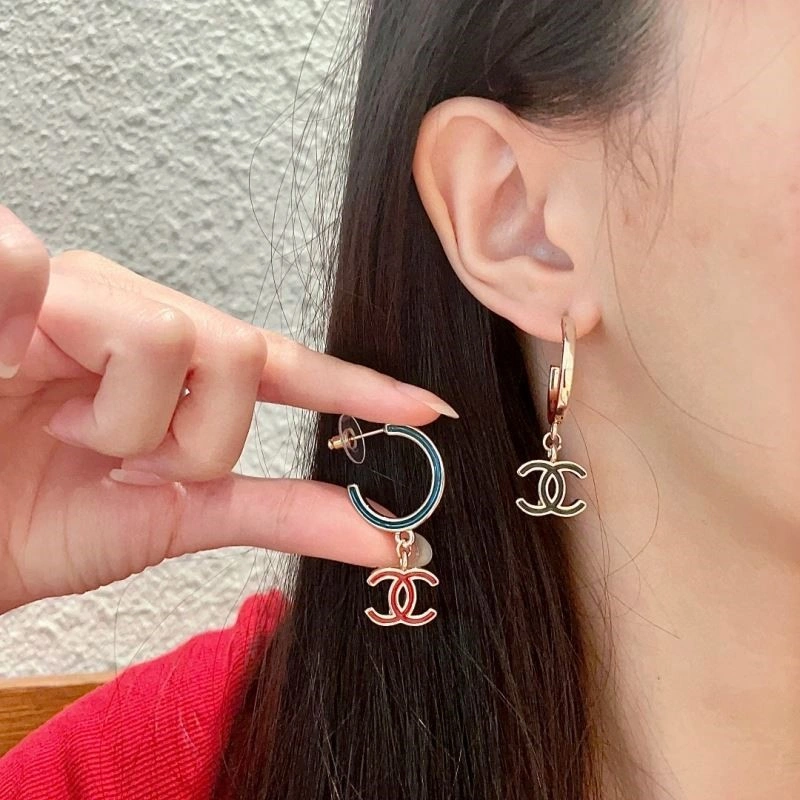 Trendy Chanel Earrings 224919