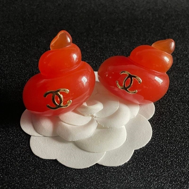 Effortless Chanel Earrings 225008