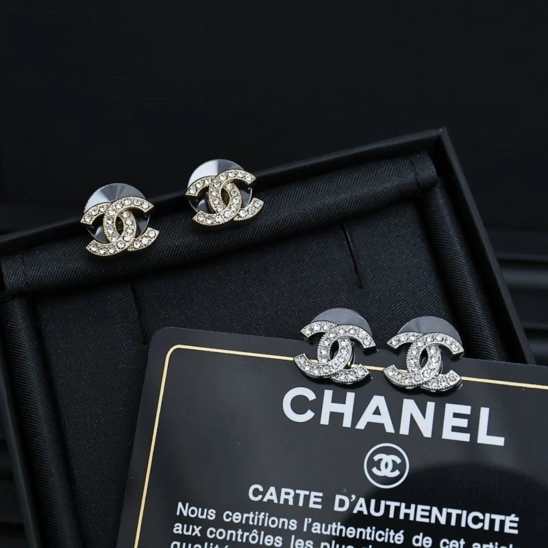 Chanel Earrings Vibrant 224984