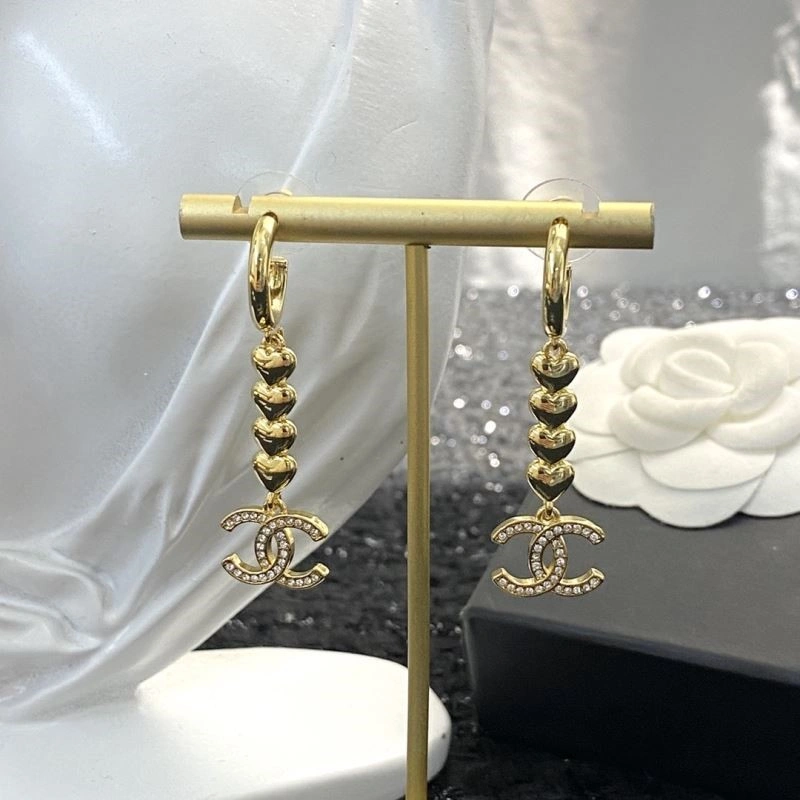 Chanel Earrings Sleek 224911