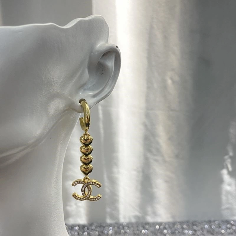 Chanel Earrings Sleek 224911