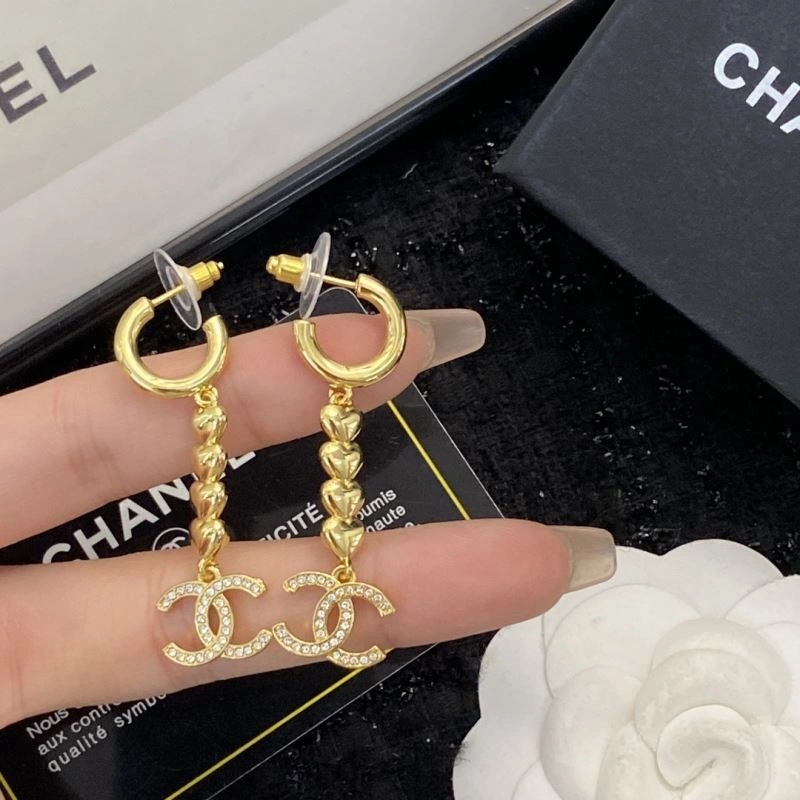Chanel Earrings Sleek 224911
