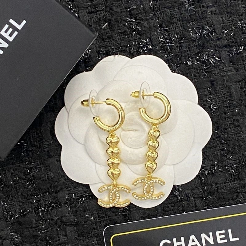 Chanel Earrings Sleek 224911