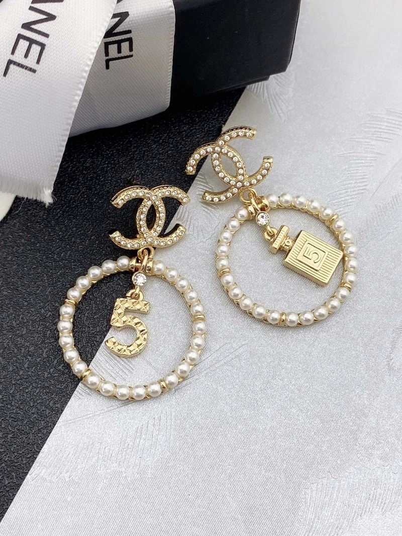 Contemporary Chanel Earrings 224914