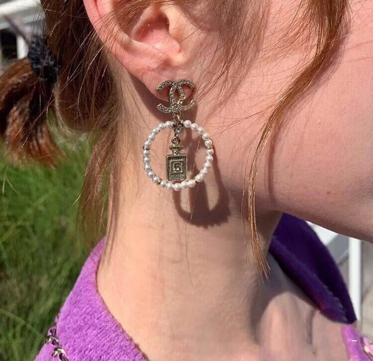 Contemporary Chanel Earrings 224914
