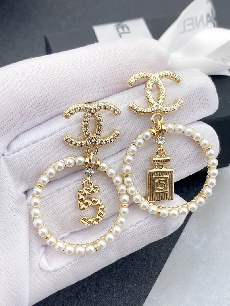 Contemporary Chanel Earrings 224914