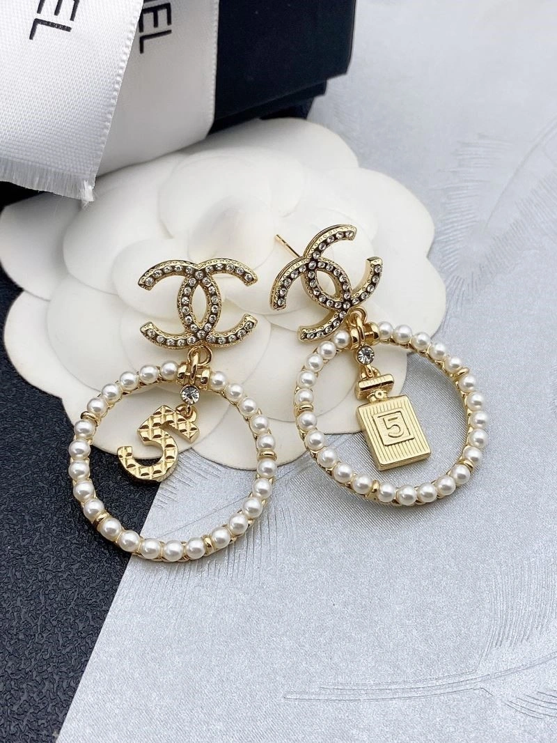 Contemporary Chanel Earrings 224914