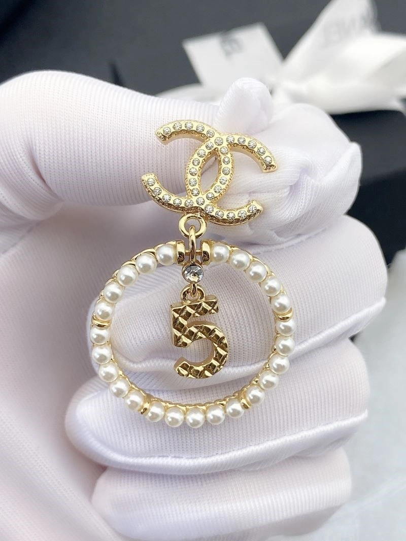 Contemporary Chanel Earrings 224914