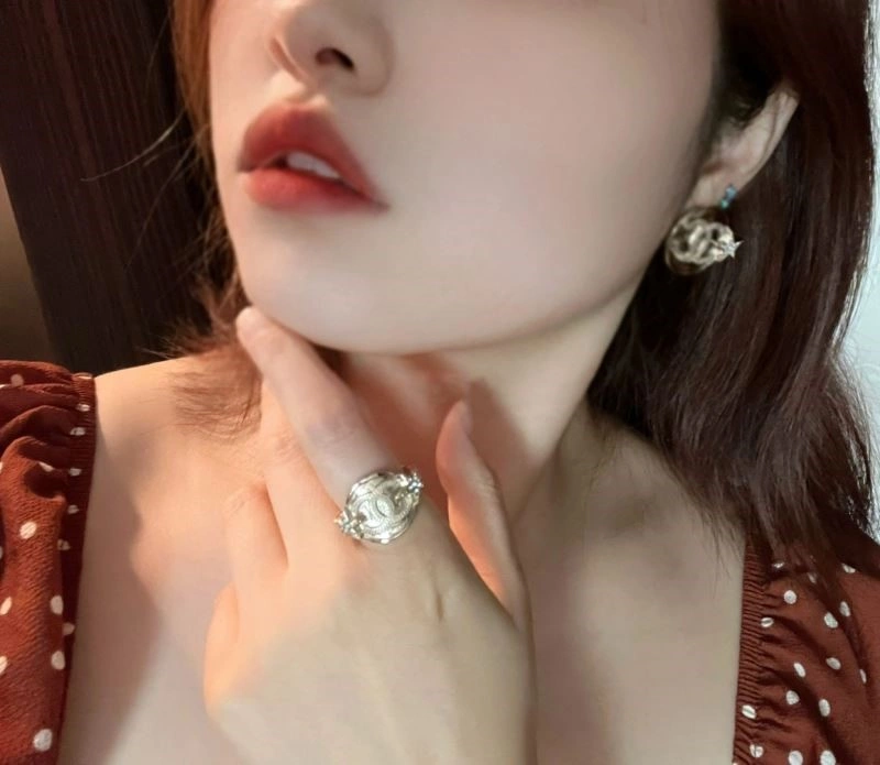 Chanel Earrings Functional 224896