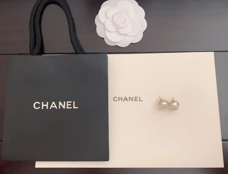 Chanel Earrings Supportive 224906