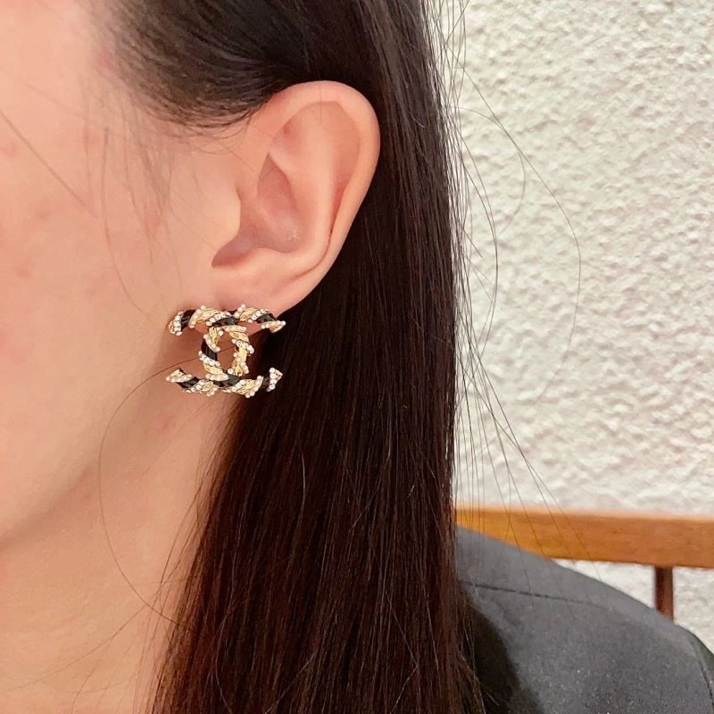 Tailored Chanel Earrings 224892