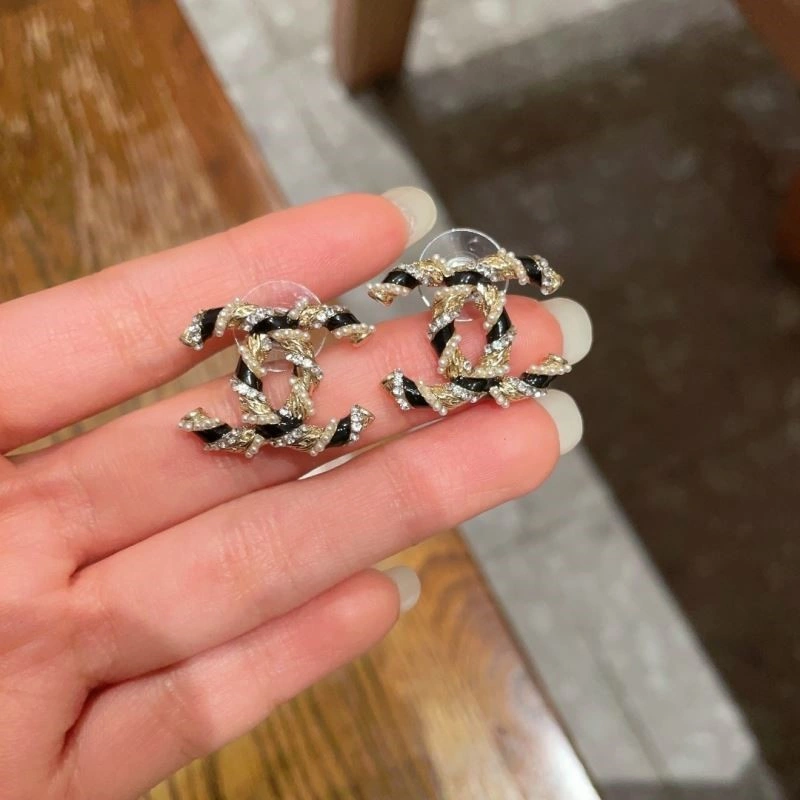 Tailored Chanel Earrings 224892