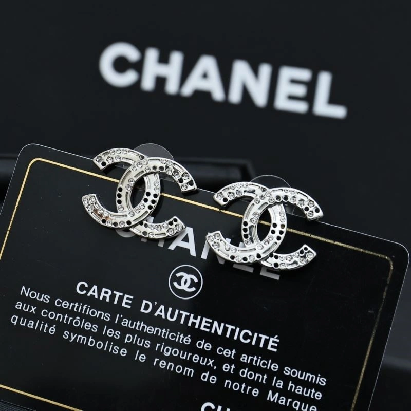 Popular Chanel Earrings 224879