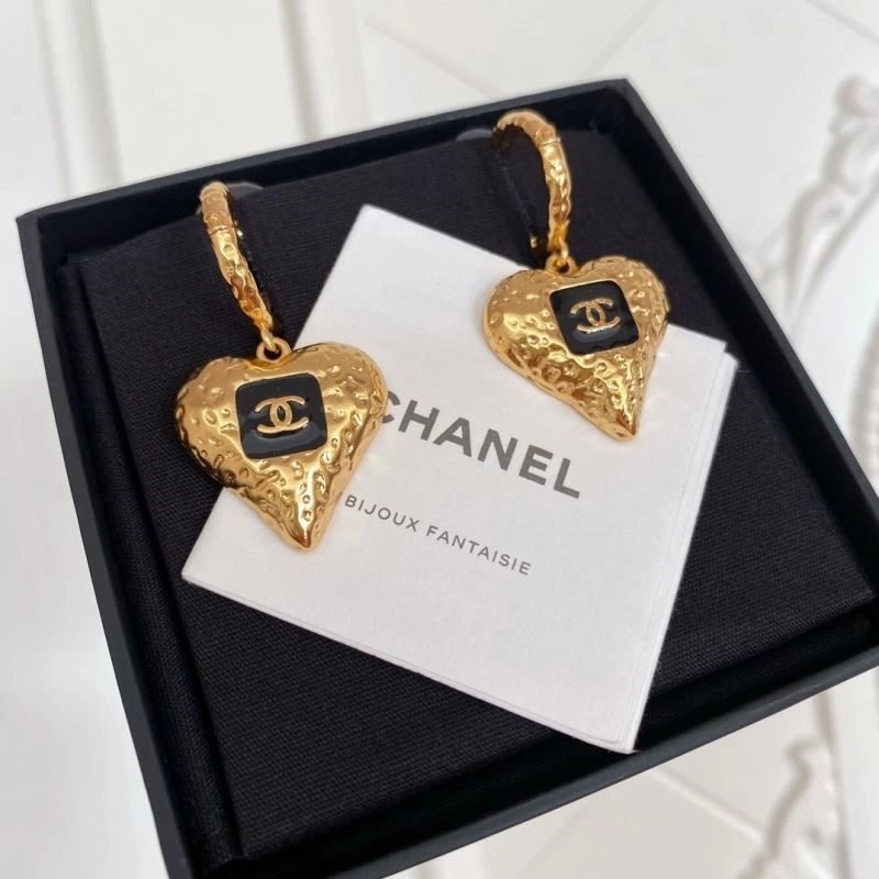 Chanel Earrings MoistureWicking 224985