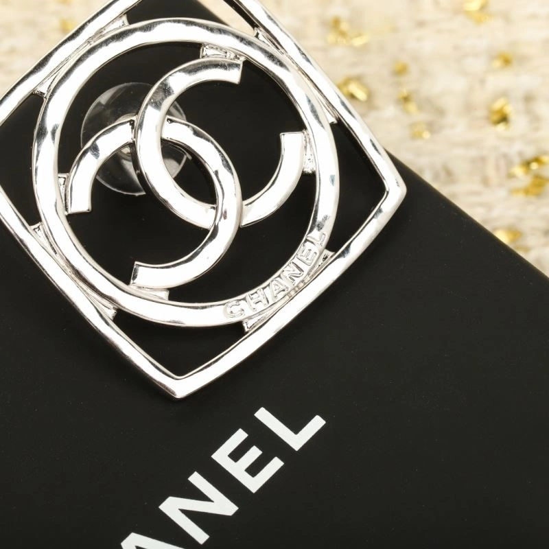 Chanel Earrings QuickDry 224812