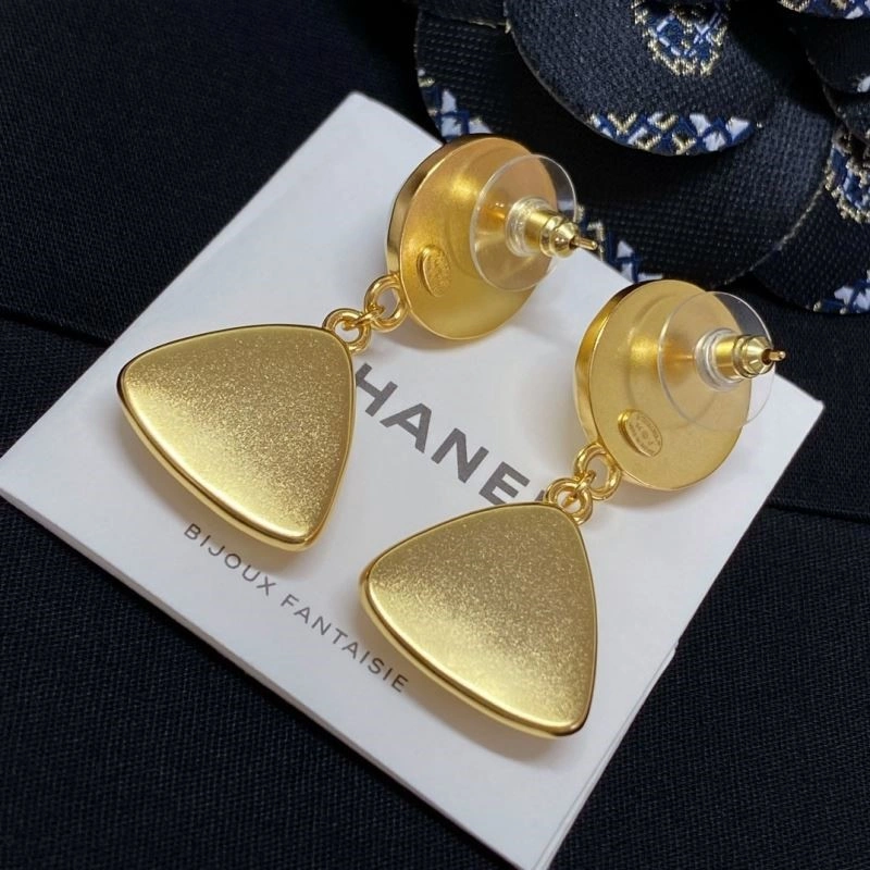 Chanel Earrings Versatile 224823