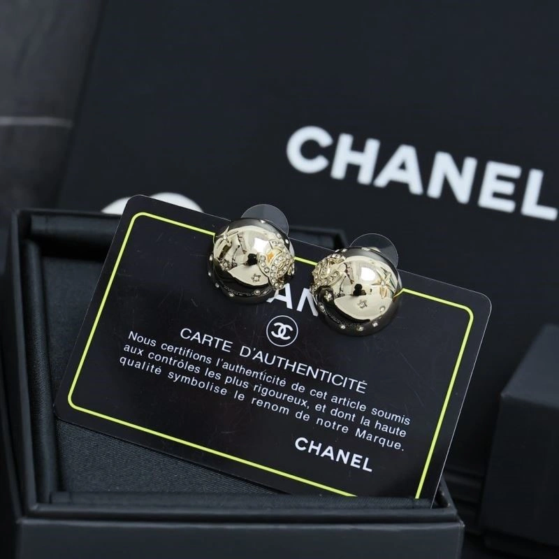Chanel Earrings Elegant 224811