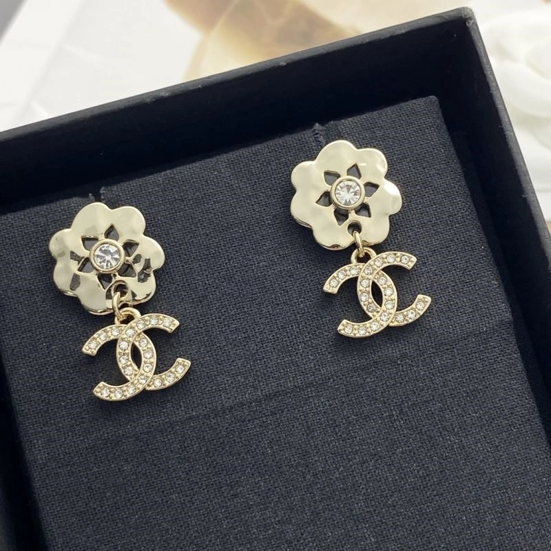 Chanel Earrings EyeCatching 224826